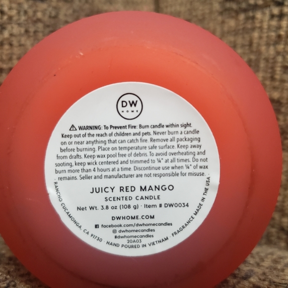 DW Home Candles - Picture 3 of 3